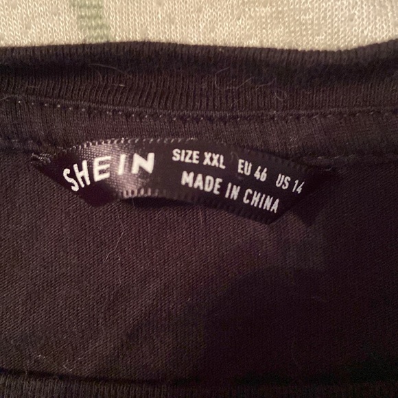 Meow Wars T.  Size XL but fits like a M/L - Picture 2 of 3